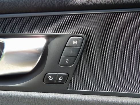 New 2026 Volvo XC60 B5 Plus w/ Protection Package Premier image 12