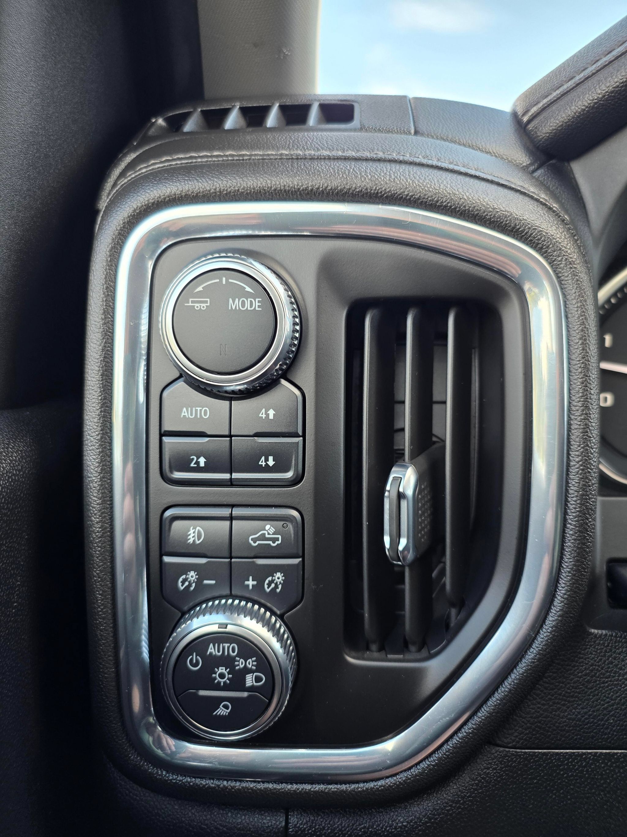 Used 2023 GMC Sierra 2500 Denali w/ Denali Ultimate Package AWD/4WD image 22