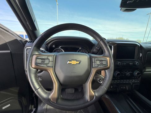 Used 2022 Chevrolet Silverado 1500 High Country image 11