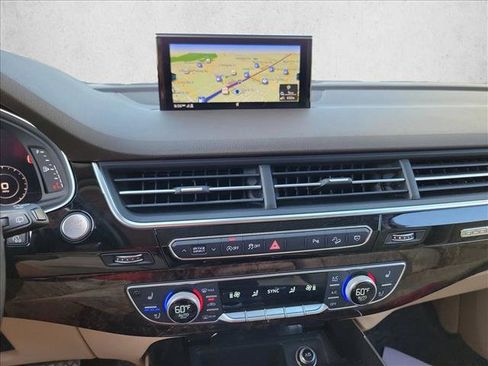 Used 2018 Audi Q7 3.0T Prestige w/ Prestige Package AWD/4WD image 21