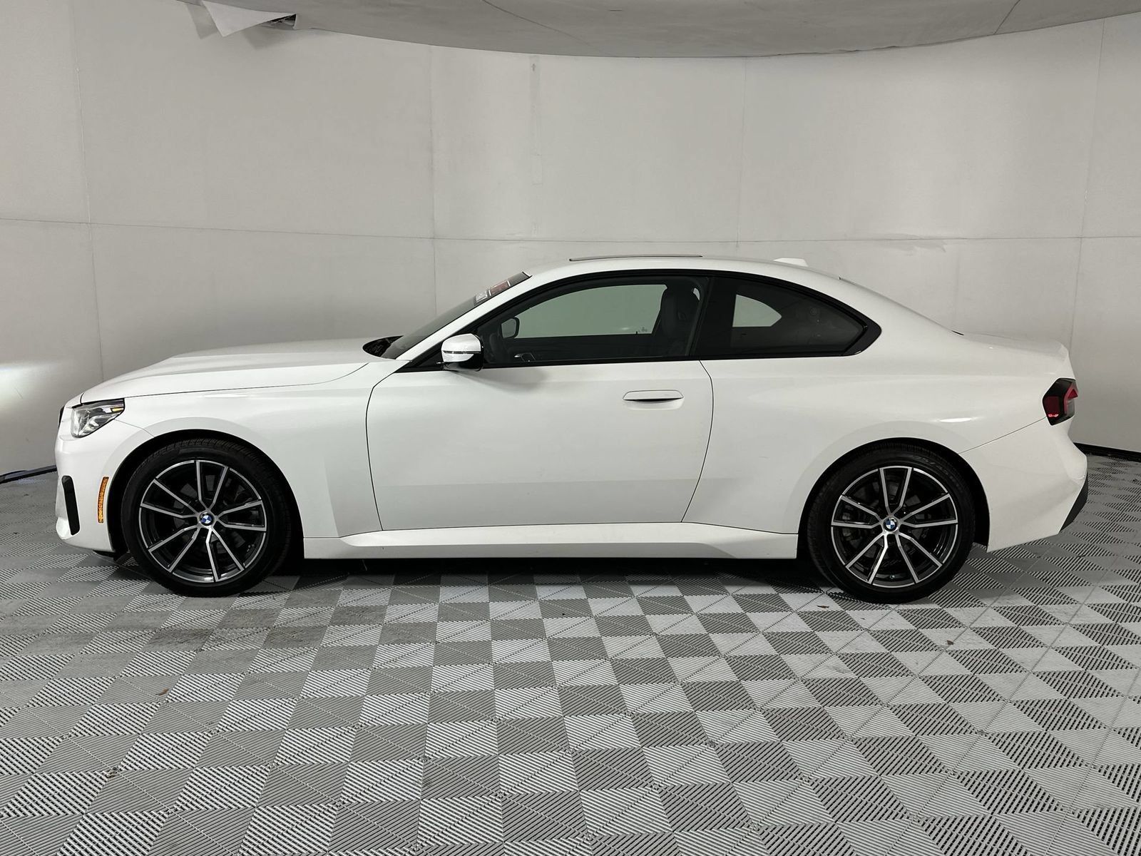 Used 2026 BMW 230i Coupe RWD image 5