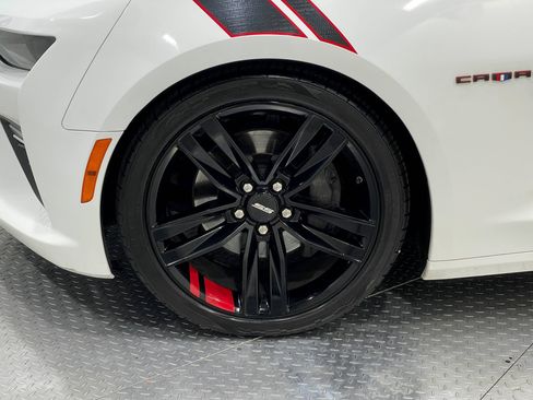 Used 2018 Chevrolet Camaro SS w/ Redline Edition RWD image 32