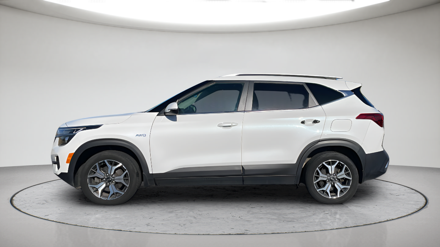 Used 2021 Kia Seltos EX w/ Paint Protection Package AWD/4WD image 8