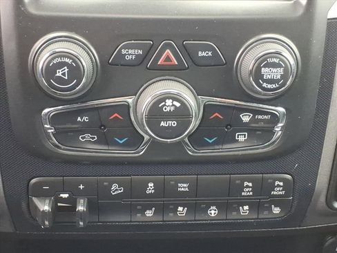 Used 2018 RAM 2500 Power Wagon w/ Leather & Luxury Group image 8