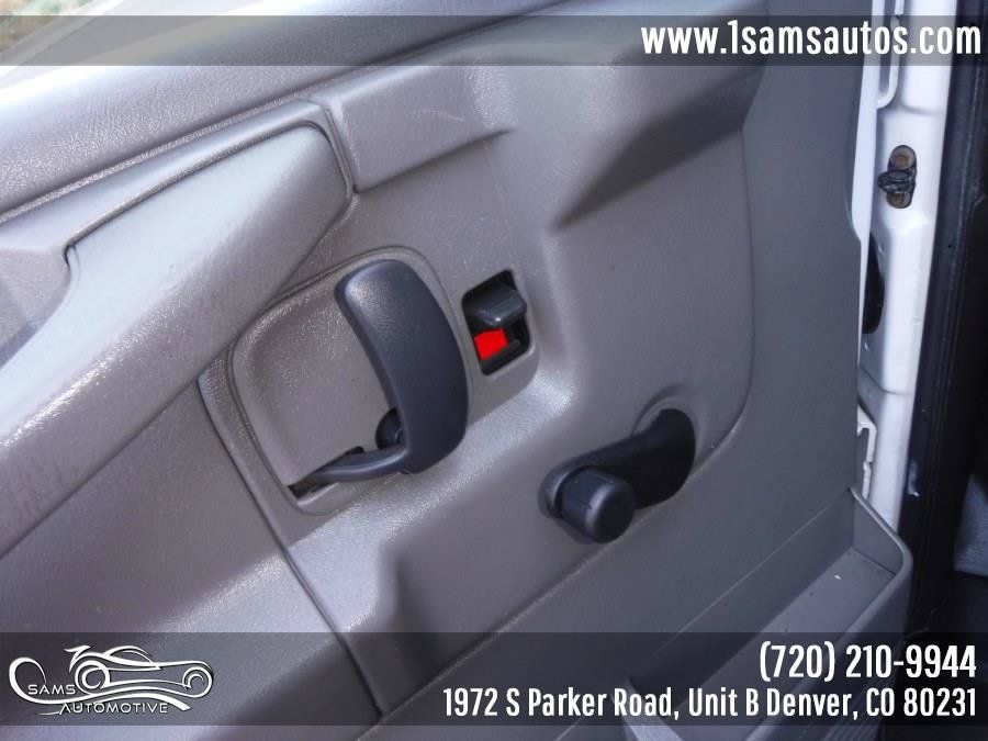 Used 2009 Chevrolet Express 1500 AWD image 33