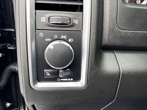 Used 2022 RAM 1500 Classic Warlock image 17