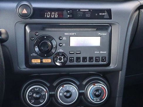 Used 2012 Scion tC FWD image 18