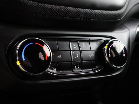 Used 2022 Chevrolet TrailBlazer LT w/ Driver Confidence Package image 36