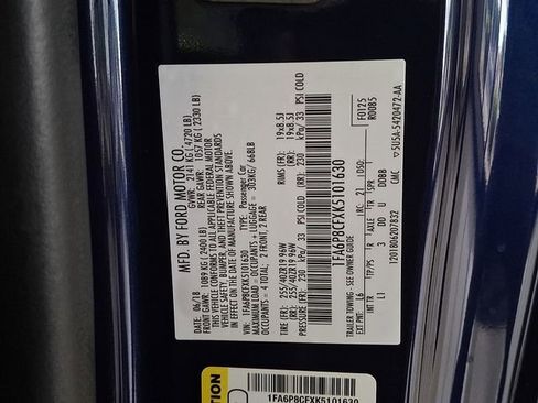 Used 2019 Ford Mustang GT Premium w/ Equipment Group 401A RWD image 25