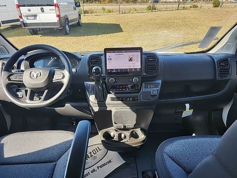 New 2026 RAM ProMaster 2500 w/ Premium Convenience Group FWD image 3