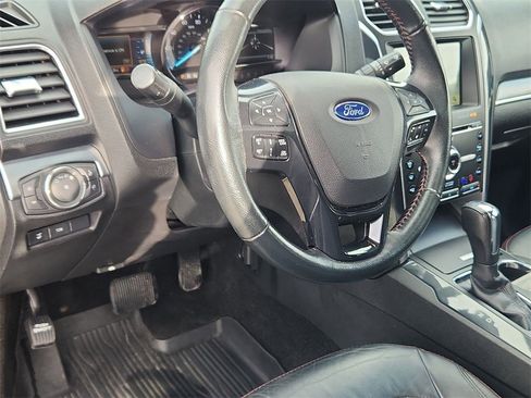 Used 2018 Ford Explorer Sport w/ Equipment Group 401A image 10