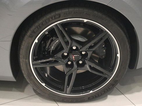 Used 2025 Chevrolet Corvette Stingray Coupe w/ Battery Protection Package image 33