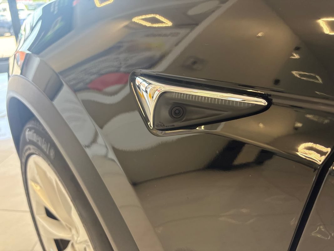 Used 2020 Tesla Model X AWD/4WD image 18
