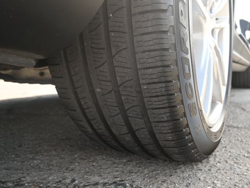 Used 2019 Porsche Cayenne S AWD/4WD image 13