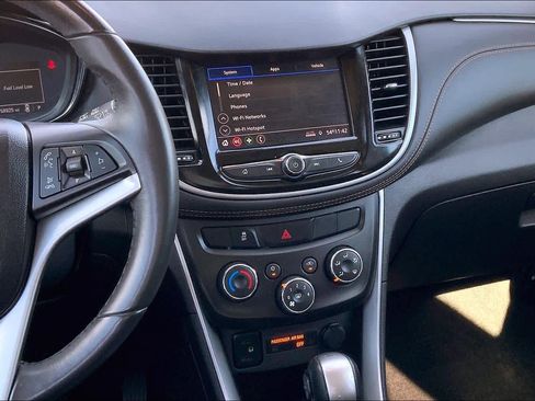 Certified 2022 Chevrolet Trax LT w/ Sport Edition image 12