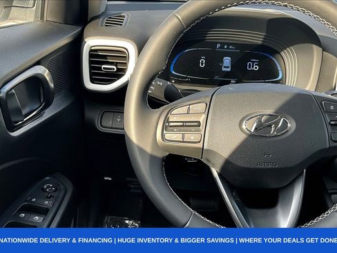Used 2026 Hyundai Venue SEL FWD image 15