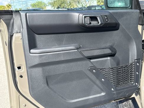 New 2026 Ford Bronco Outer Banks image 18