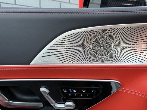 Used 2022 Mercedes-Benz SL 63 AMG 4MATIC image 23