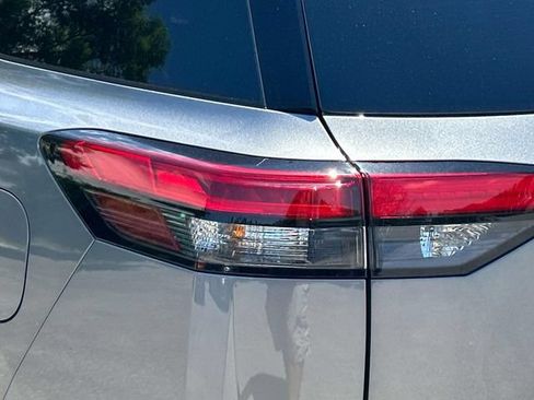 New 2026 Nissan Pathfinder Platinum AWD/4WD image 10