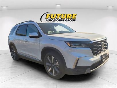 Used 2025 Honda Pilot Elite
