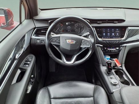 Used 2024 Cadillac XT6 Premium Luxury AWD/4WD image 9