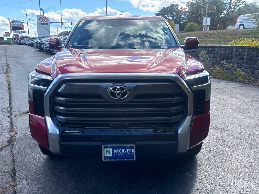 Used 2023 Toyota Tundra Limited w/ Power Package AWD/4WD image 12