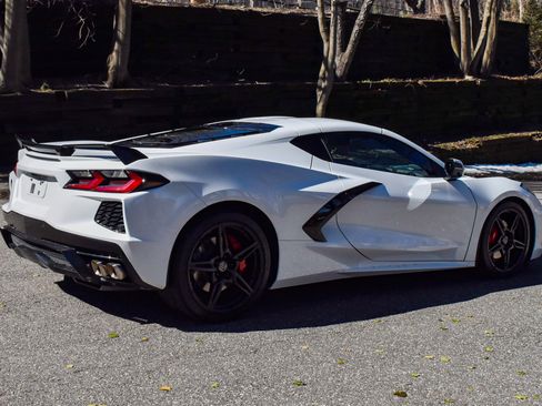 Used 2024 Chevrolet Corvette Stingray Preferred Cpe w/ 2LT image 8