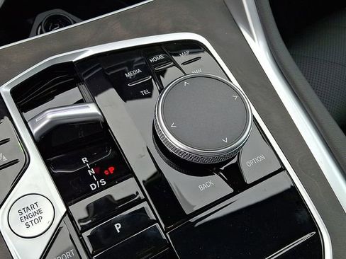 New 2026 BMW X6 xDrive40i w/ Climate Comfort Package image 14