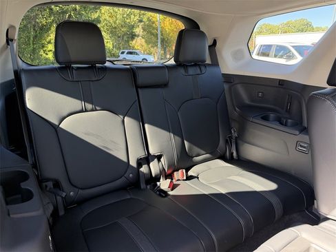 New 2025 Honda Pilot Touring image 18