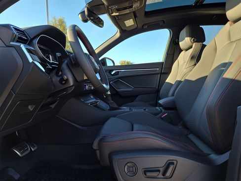 New 2025 Audi Q3 2.0T Premium Plus image 16