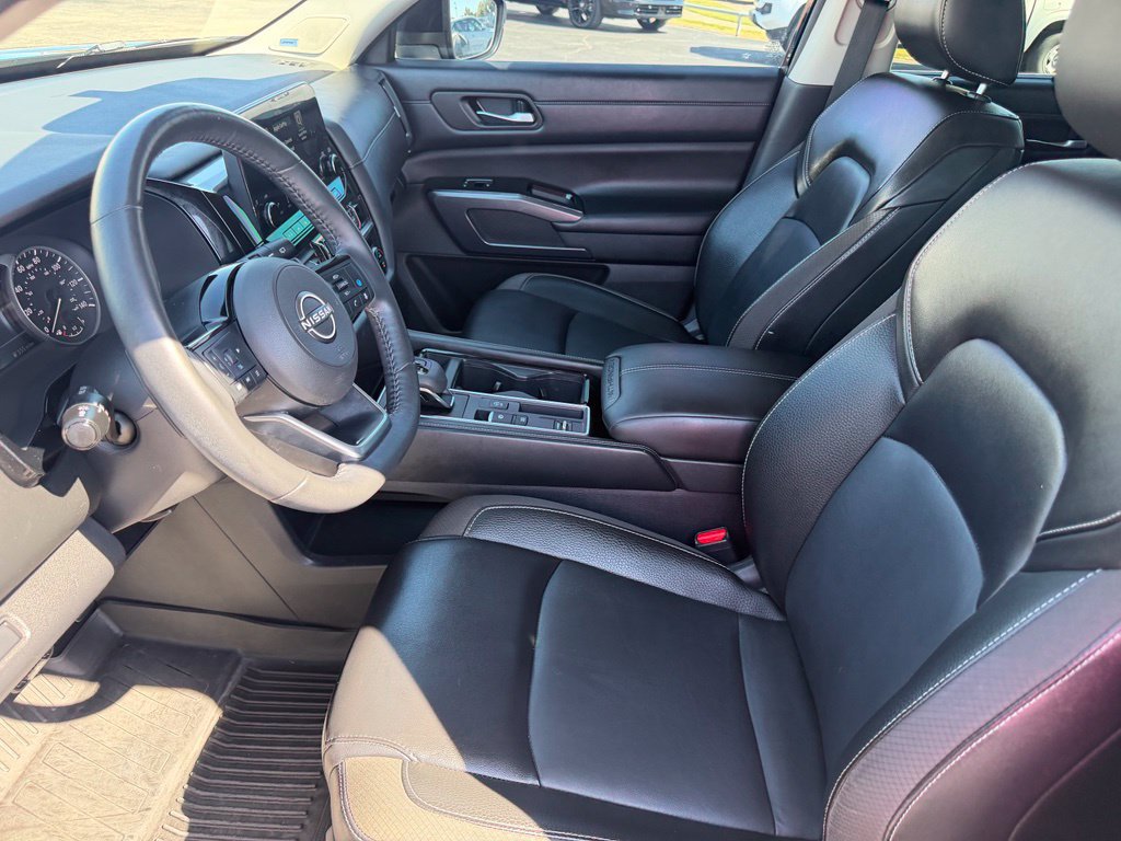 Used 2023 Nissan Pathfinder SL w/ SL Premium Package FWD image 26