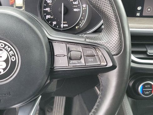 Used 2020 Alfa Romeo Stelvio Ti w/ Nero Edizione image 35
