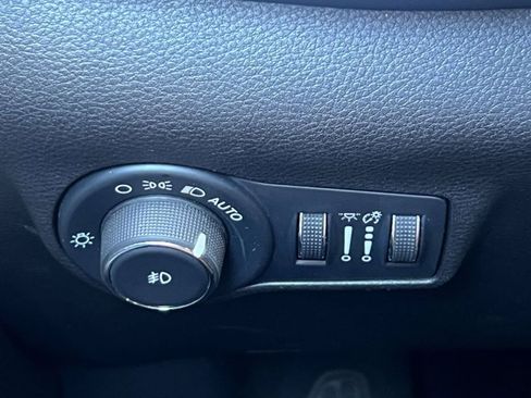 Used 2025 Jeep Compass Limited AWD/4WD image 18