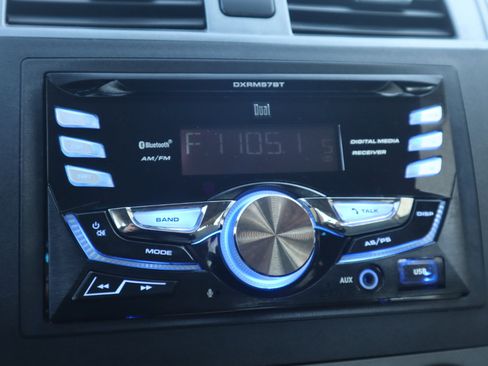 Used 2013 Toyota Corolla LE image 55