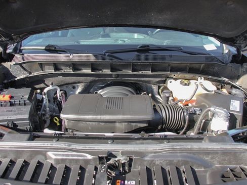 Used 2021 Chevrolet Silverado 1500 LT Trail Boss w/ Bed Protection Package image 12