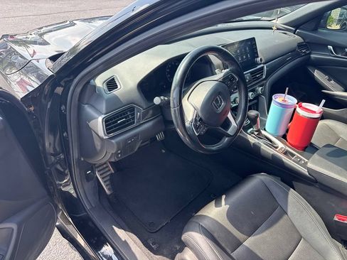 Used 2019 Honda Accord Sport image 8