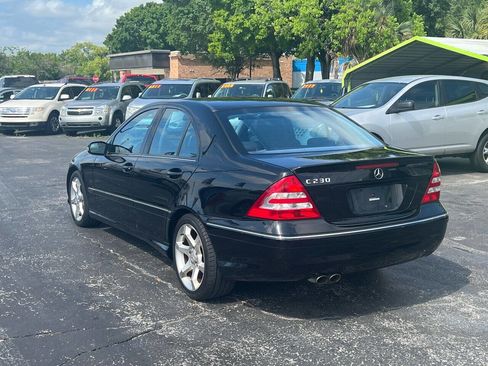 Used 2007 Mercedes-Benz C 230 Sedan image 6