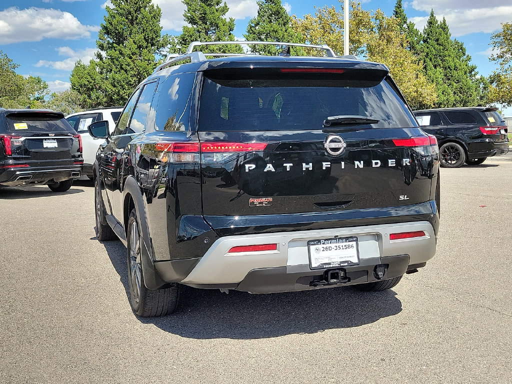 Used 2025 Nissan Pathfinder SL w/ SL Premium Package FWD image 9