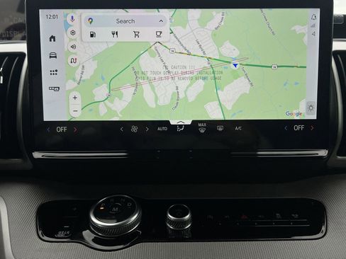 New 2026 Ford Expedition Active RWD image 4