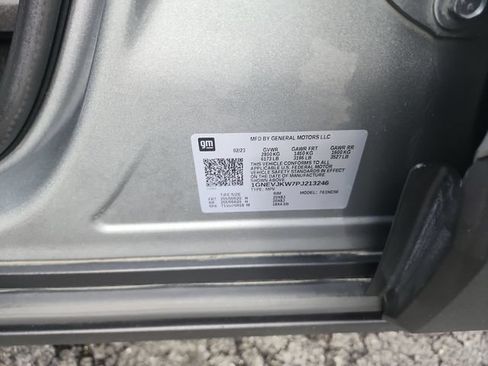 Used 2023 Chevrolet Traverse RS AWD/4WD image 29