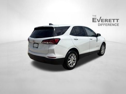 Used 2022 Chevrolet Equinox LS w/ LS Convenience Package image 7