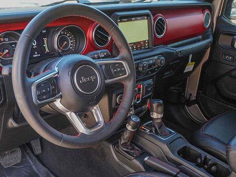 Used 2023 Jeep Gladiator Rubicon w/ LED Lighting Group image 9