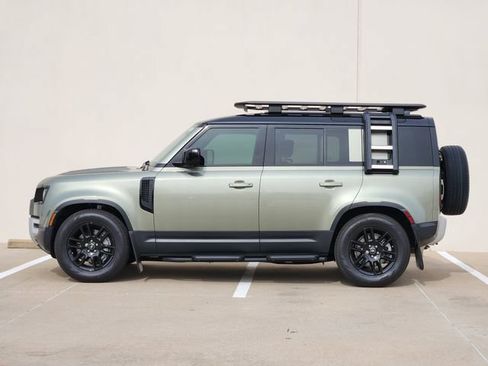 Used 2025 Land Rover Defender 110 S AWD/4WD image 4