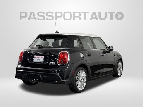 Used 2024 MINI Cooper S FWD image 8