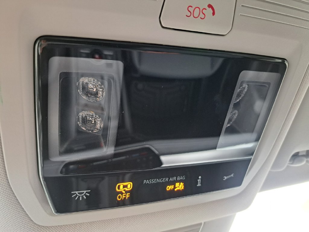 Used 2026 Volkswagen Tiguan SE AWD/4WD image 17