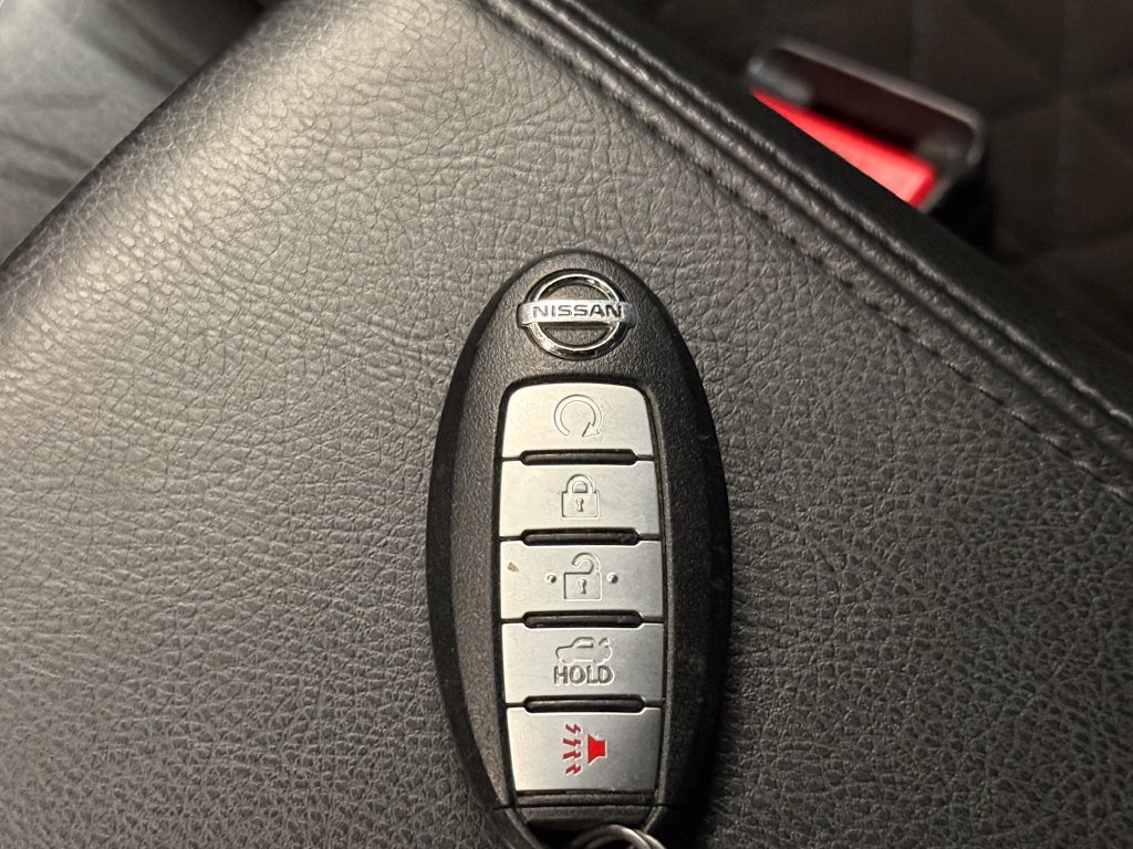 Used 2017 Nissan Maxima SR w/ Midnight Edition FWD image 17