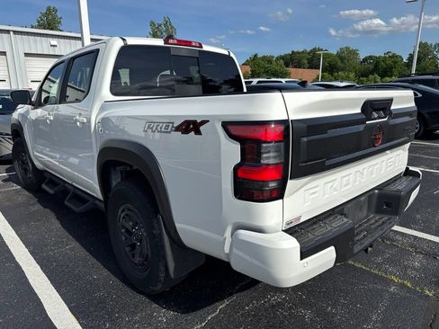 Certified 2025 Nissan Frontier PRO-4X AWD/4WD image 7
