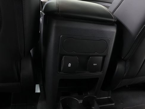 Used 2024 Ford Explorer XLT w/ Equipment Group 202A AWD/4WD image 25