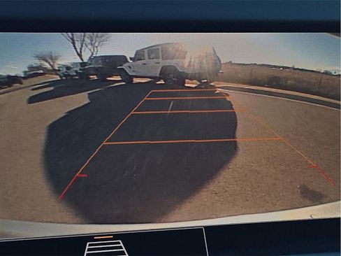 Used 2024 Chevrolet Equinox LT image 11