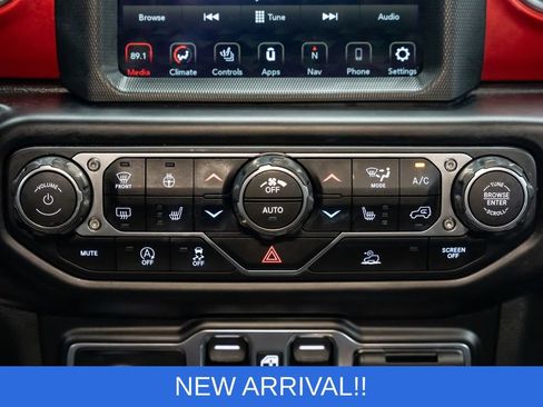 Used 2022 Jeep Wrangler Unlimited Rubicon w/ Steel Bumper Group image 12